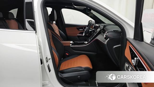 Mercedes-Benz GLC-Class X254 2023 Белый из Кореи, фото 2