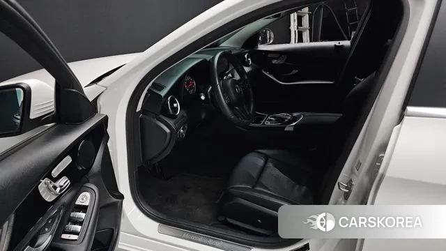 Mercedes-Benz C-Class W205 2020 Белый из Кореи, фото 2