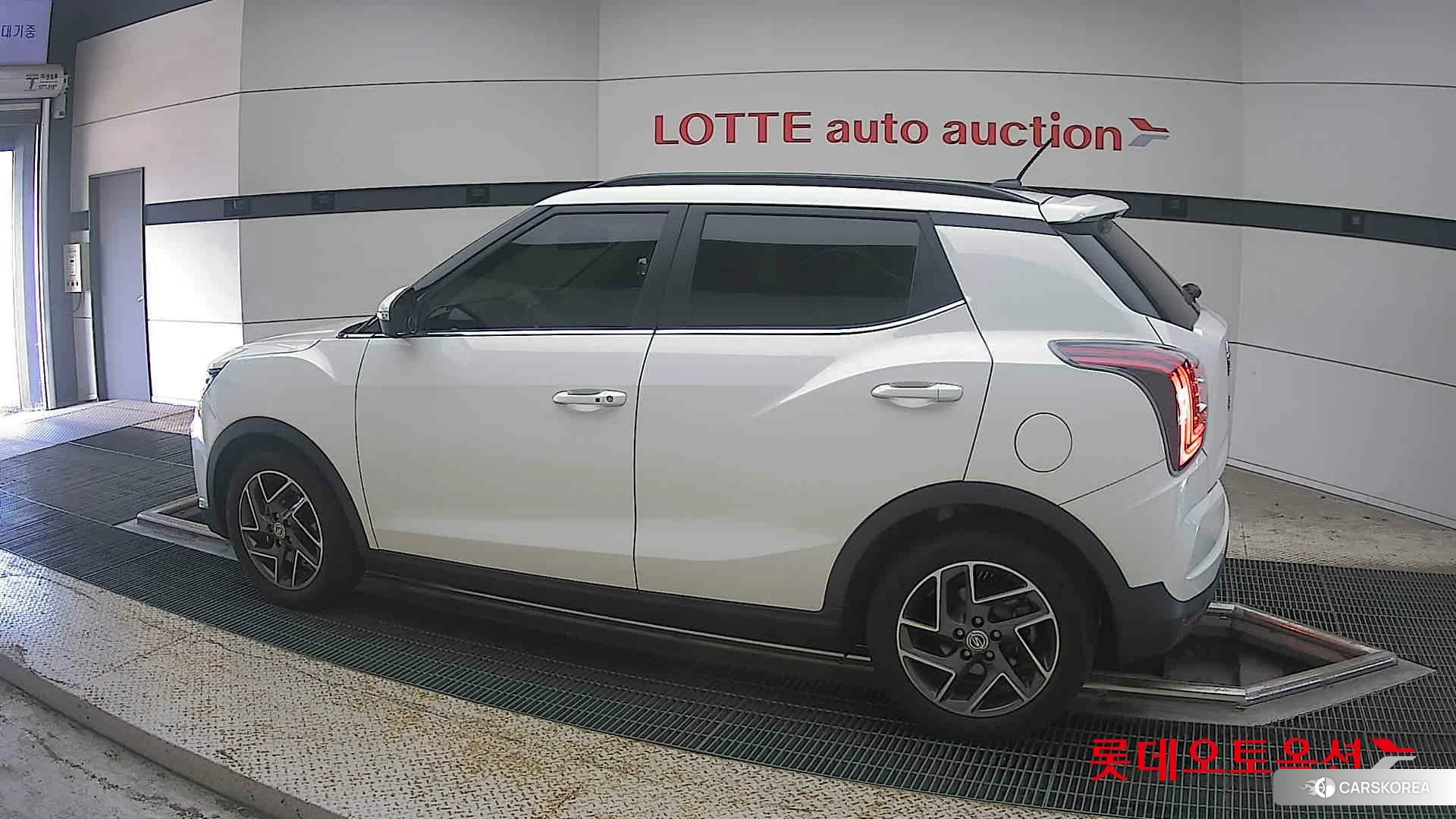 SsangYong Tivoli 2022 Grand White из Кореи, фото 2