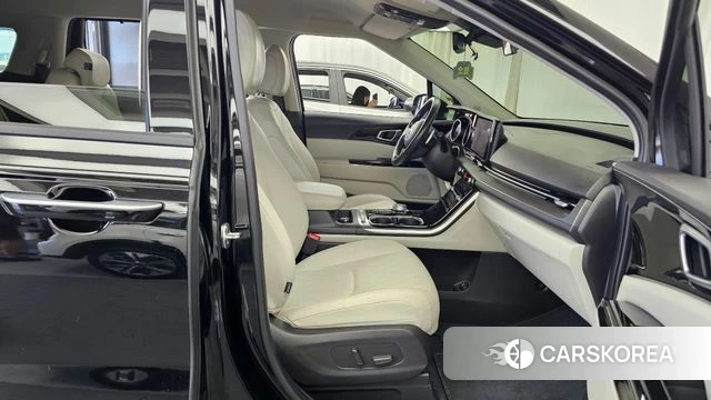 Kia Carnival 4th generation 2021 Черный из Кореи, фото 2
