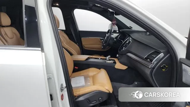 Volvo XC90 second Generation 2021 Белый из Кореи, фото 2