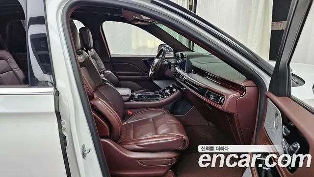 Lincoln Aviator 2nd generation 2021 Белый из Кореи, фото 2