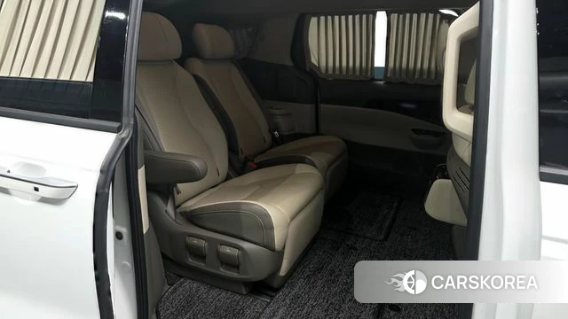 Kia Carnival 4th generation 2023 Белый из Кореи, фото 2