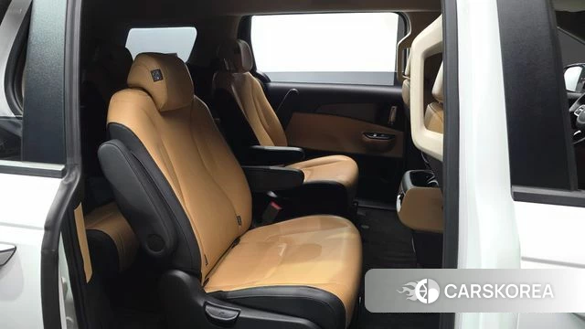 Kia Carnival 4th generation 2023 Белый из Кореи, фото 2