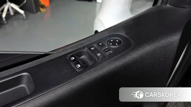 Hyundai Staria 2021 Белый из Кореи, фото 2