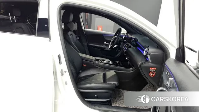 Mercedes-Benz A-Class W177 2024 Белый из Кореи, фото 2