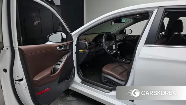 Hyundai The New Ionic Hybrid 2020 Белый из Кореи, фото 2