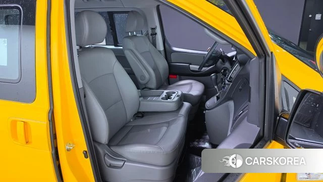 Hyundai The New Grand Starex 2019 Желтый из Кореи, фото 2