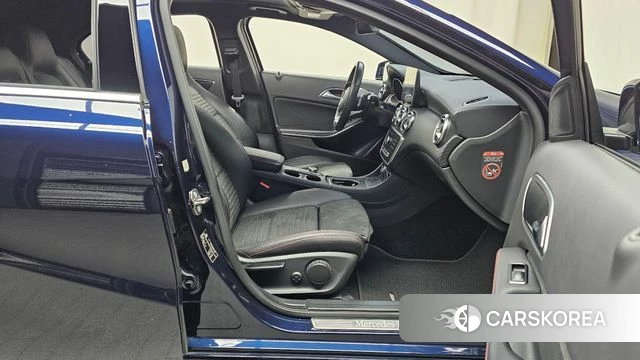 Mercedes-Benz A-Class W176 2018 Синий из Кореи, фото 2