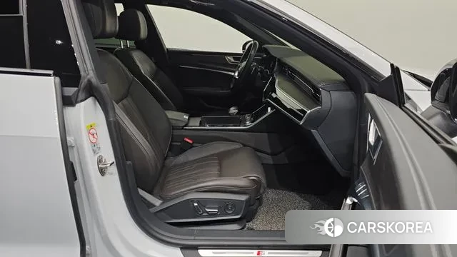 Audi A7 (4K) 2022 Белый из Кореи, фото 2