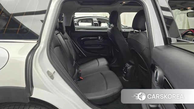 Mini Cooper Clubman 2023 Белый из Кореи, фото 2