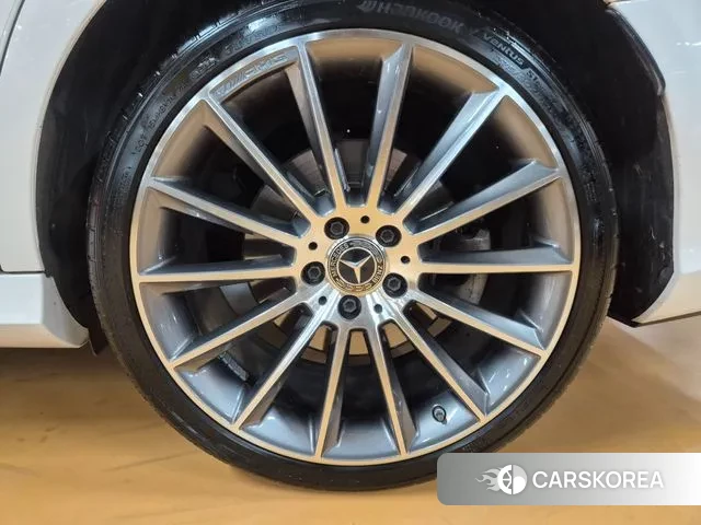 Mercedes-Benz E-Class W213 2019 Белый из Кореи, фото 2