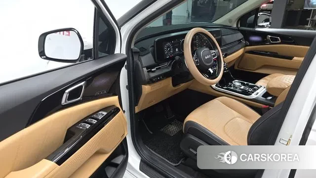 Kia Carnival 4th generation 2023 Белый из Кореи, фото 2