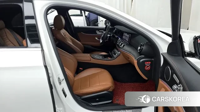 Mercedes-Benz E-Class W213 2021 Белый из Кореи, фото 2