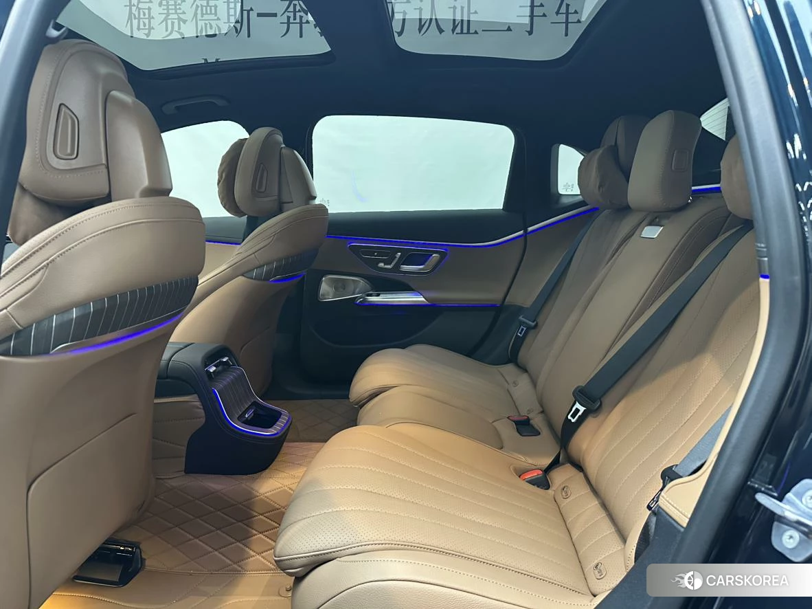 Mercedes-Benz E-class 2023 Зеленый из Китая, фото 2