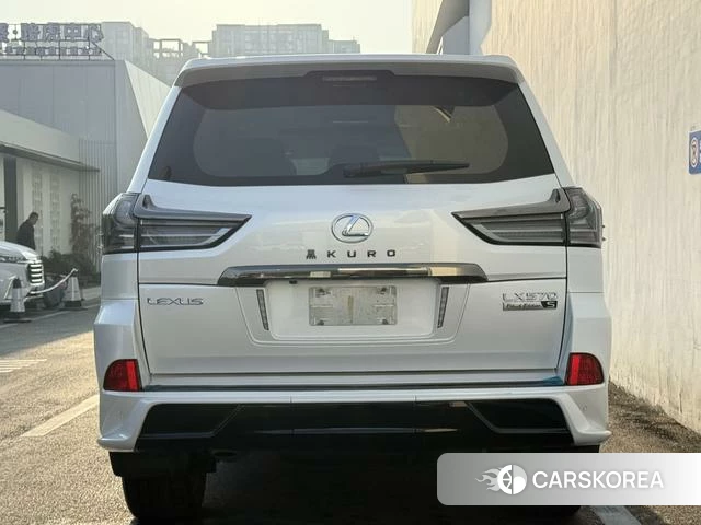 Lexus LX 2023 Белый из Китая, фото 2