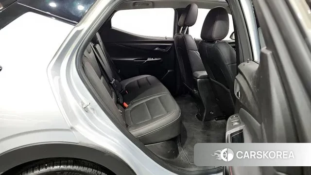 Chevrolet (GM Daewoo) Bolt EUV 2022 Светло-серебряный цвет из Кореи, фото 2