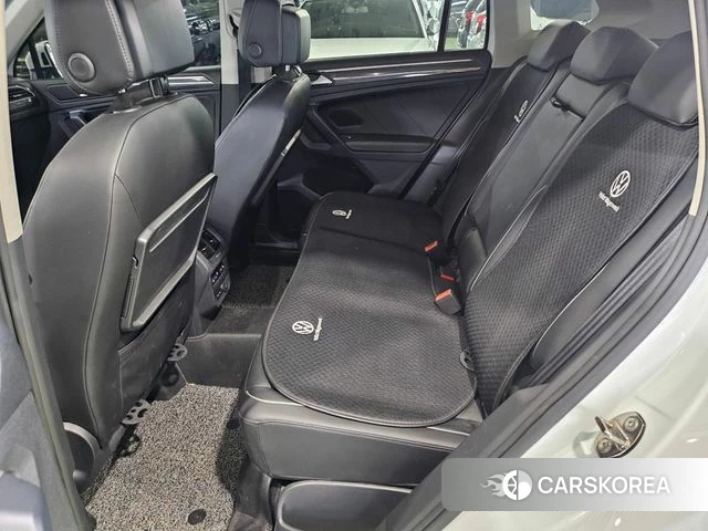 Volkswagen Tiguan second Generation 2019 Белый из Кореи, фото 2