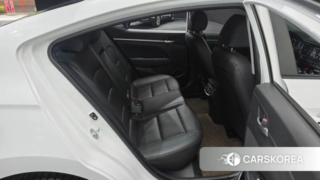 Hyundai The New Avante AD 2018 Белый из Кореи, фото 2