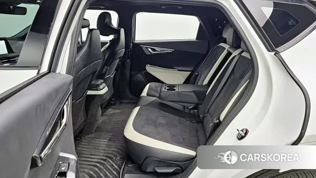 Kia EV6 2023 Белый из Кореи, фото 2