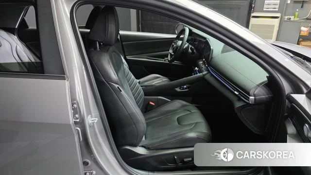 Hyundai Avante (CN7) 2023 Серебристо-серый из Кореи, фото 2