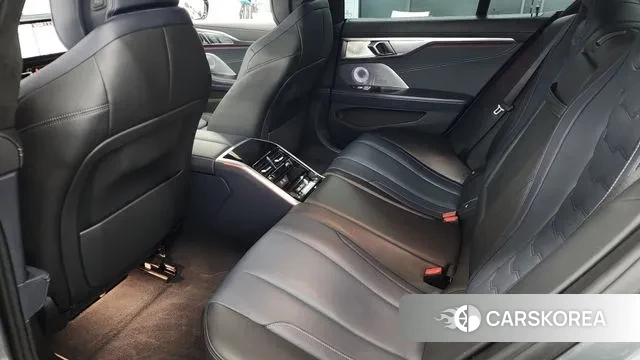 BMW 8 Series (G15) 2023 Серый из Кореи, фото 2