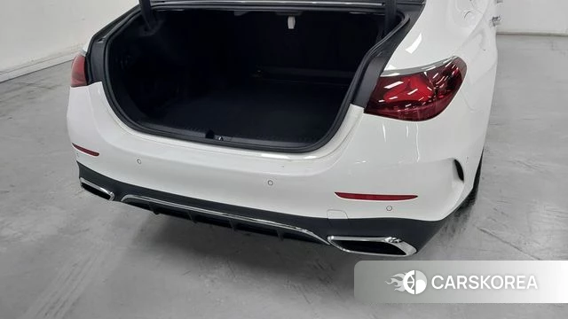 Mercedes-Benz E-Class W214 2024 Белый из Кореи, фото 2