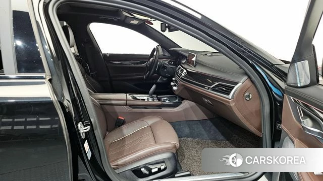 BMW 7 Series (G11) 2019 Серый из Кореи, фото 2