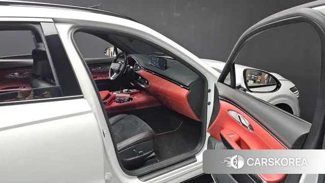 Genesis GV70 2022 Белый из Кореи, фото 2