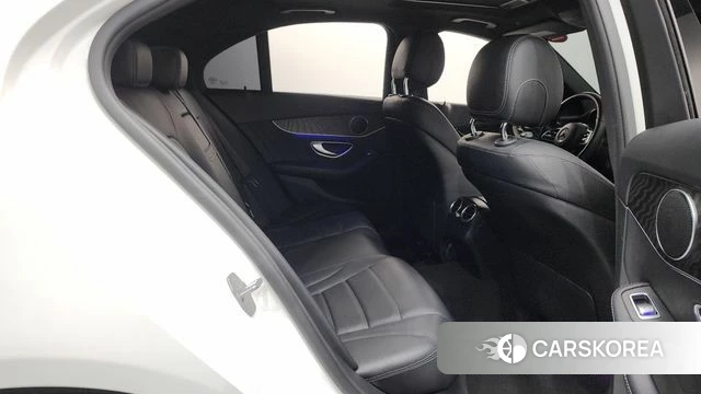 Mercedes-Benz C-Class W205 2019 Белый из Кореи, фото 2