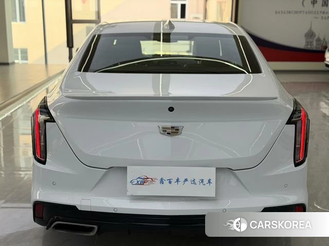 Cadillac CT4 2020 Белый из Китая, фото 2