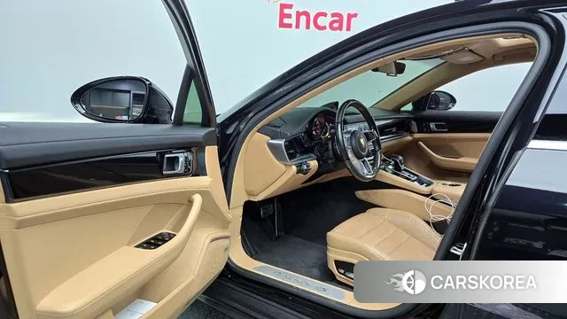 Porsche Panamera (971) 2018 Черный из Кореи, фото 2