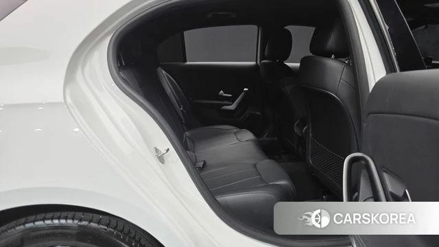 Mercedes-Benz A-Class W177 2022 Белый из Кореи, фото 2