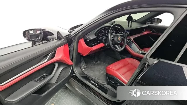 Porsche Taycan 2023 Черный из Кореи, фото 2