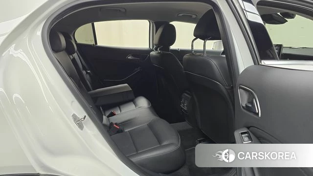 Mercedes-Benz GLA-Class X156 2018 Белый из Кореи, фото 2