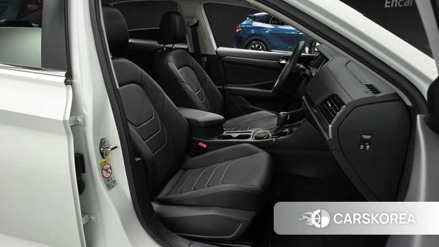 Volkswagen 7th Generation of Jetta 2021 Белый из Кореи, фото 2