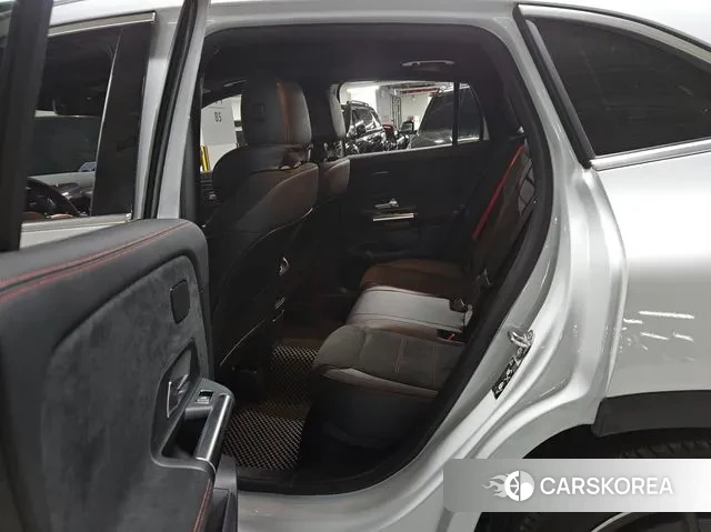 Mercedes-Benz GLA - Class H247 2023 Белый из Кореи, фото 2