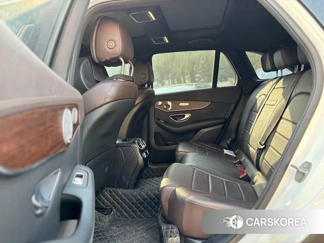 Mercedes-Benz GLC 2021 Белый из Китая, фото 2