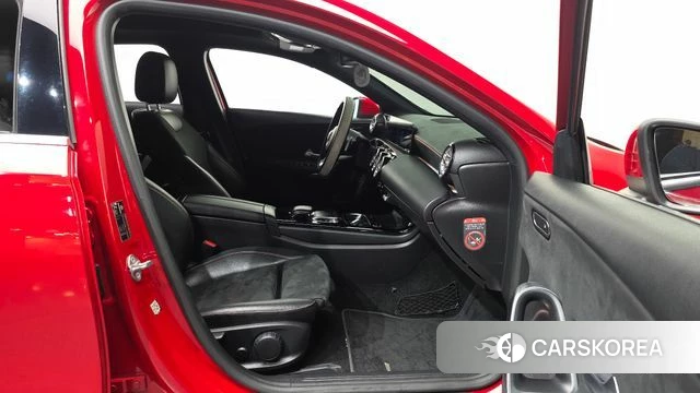 Mercedes-Benz A-Class W177 2020 Красный из Кореи, фото 2