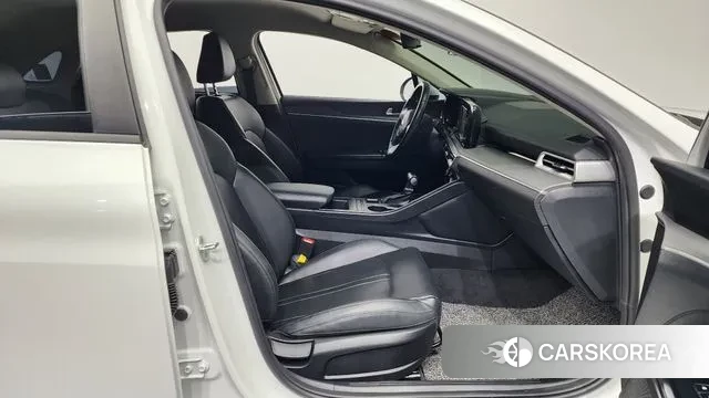 Kia K5 3rd generation 2021 Белый из Кореи, фото 2