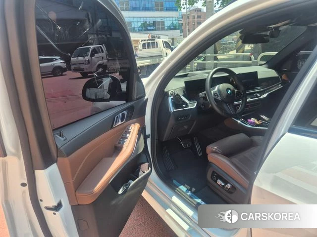 BMW X5 (G05) 2025 Белый из Кореи, фото 2