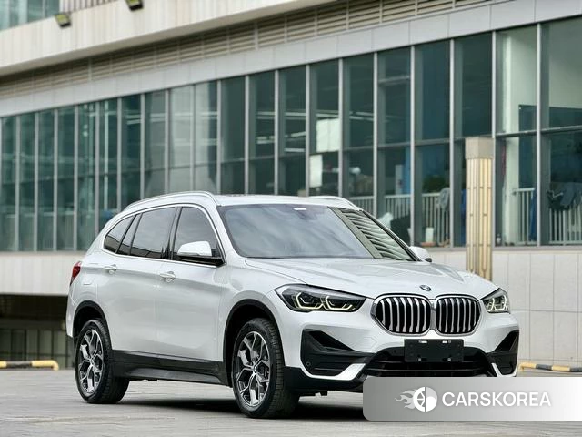 BMW X1 2021 Белый из Китая, фото 2