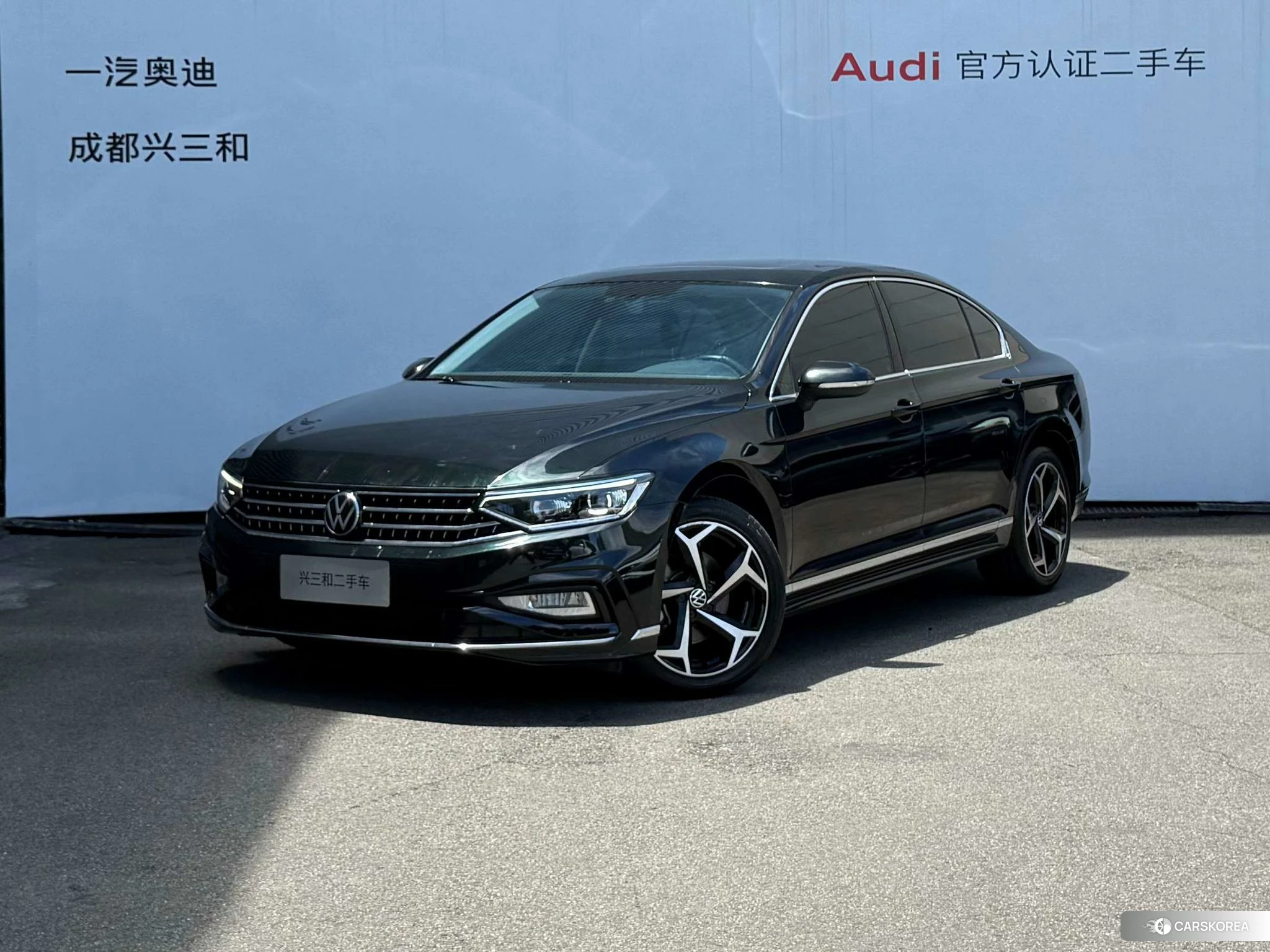 Volkswagen Magotan 2022 Черный из Китая, фото 2