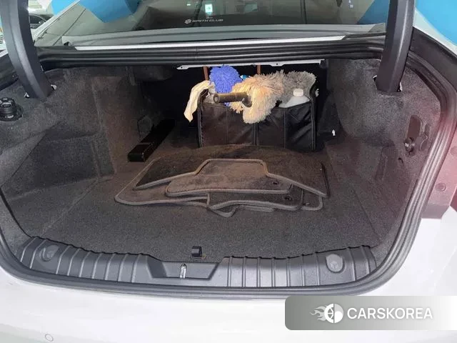 Jaguar XF (X260) 2019 Белый из Кореи, фото 2