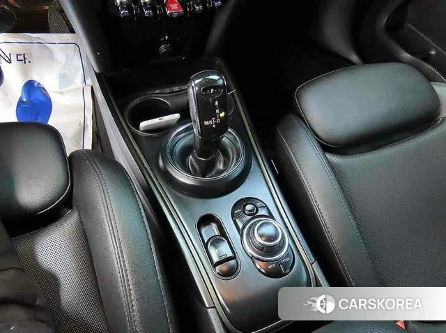 Mini Cooper Countryman 2023 Зеленый из Кореи, фото 2