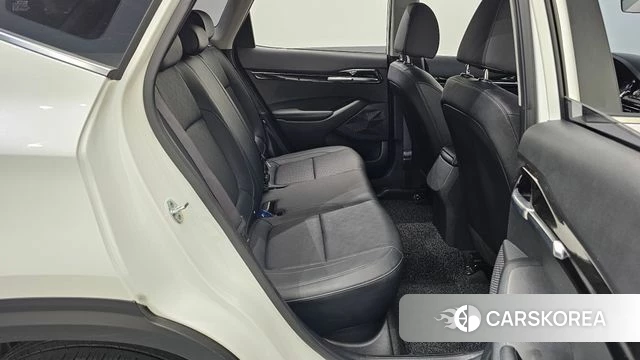 Kia Seltos 2022 Белый из Кореи, фото 2