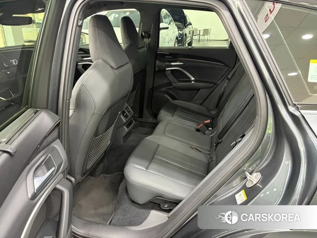 Audi Q5 (80A) 2025 Серый из Кореи, фото 2