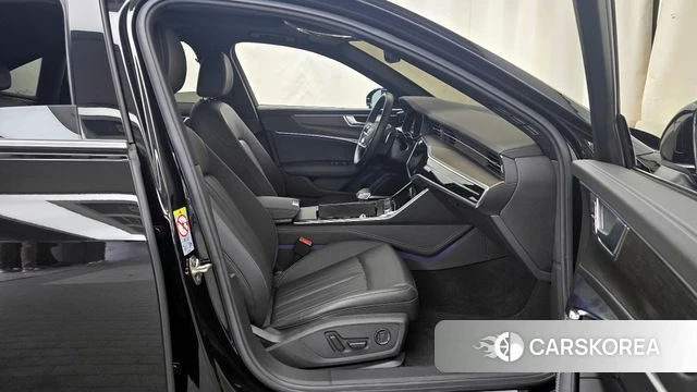 Audi A6 (C8) 2023 Черный из Кореи, фото 2