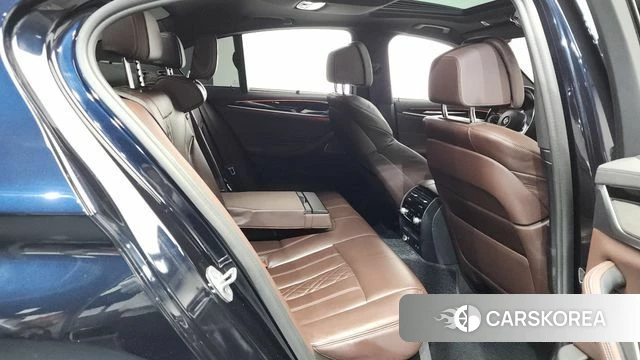 BMW 5 Series (G30) 2021 Черный из Кореи, фото 2