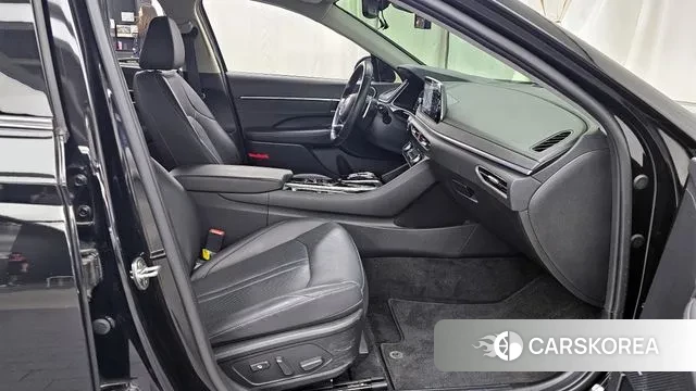 Hyundai Sonata (DN8) 2022 Черный из Кореи, фото 2